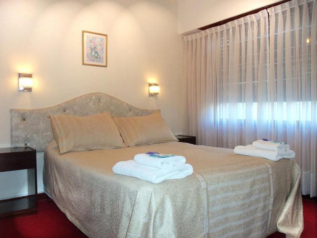 Dino'S Hotel Villa Gesell Esterno foto